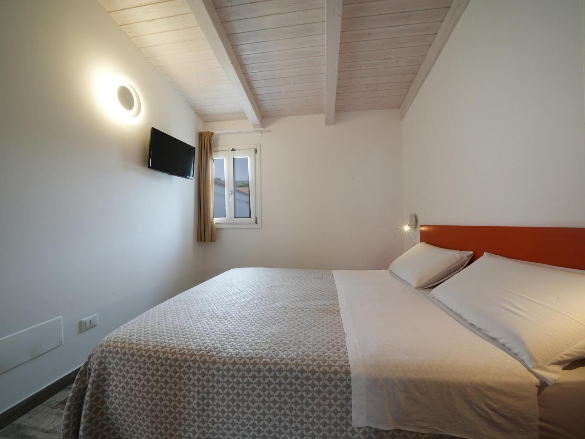 Marinella Beach Apartment Capo Vaticano Exterior photo